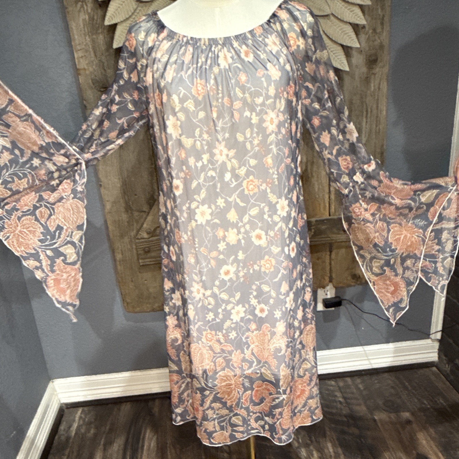 Women’s Dress