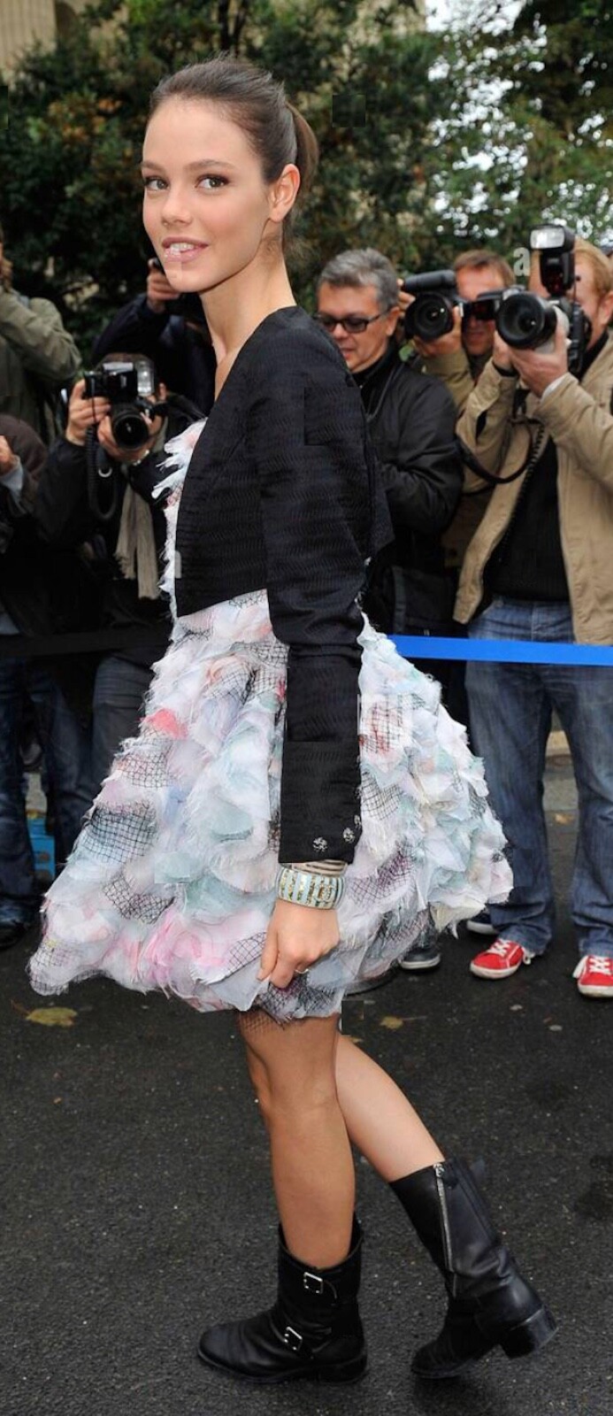 CHANEL RUNWAY Gorgeous Net Ruffle Layered Sexy Feminine Dress 42