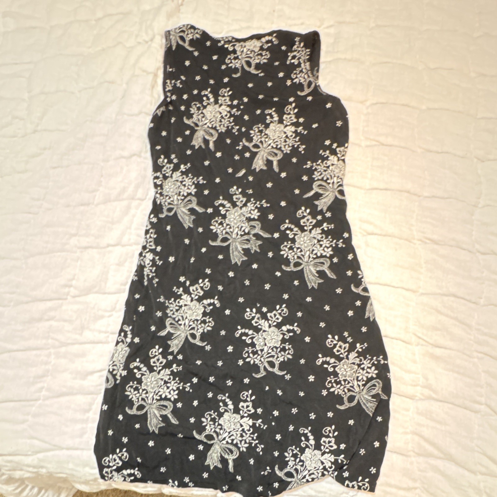 Sun Fire Black & White Floral Shift Dress Sleeveless Knit Bow Stretch L