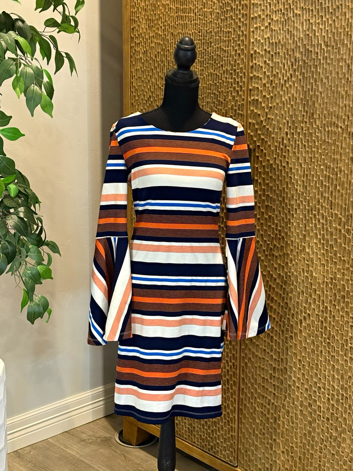 Sugarlips Women’s Striped Knit Sheath Dress Bell Sleeve Zip Back Women Medium