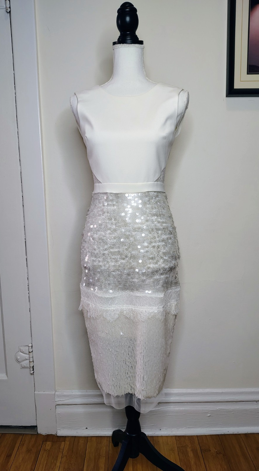 BCBG MAXAZRIA Ivory and Silver Sequin Midi Reyna Dress size 2
