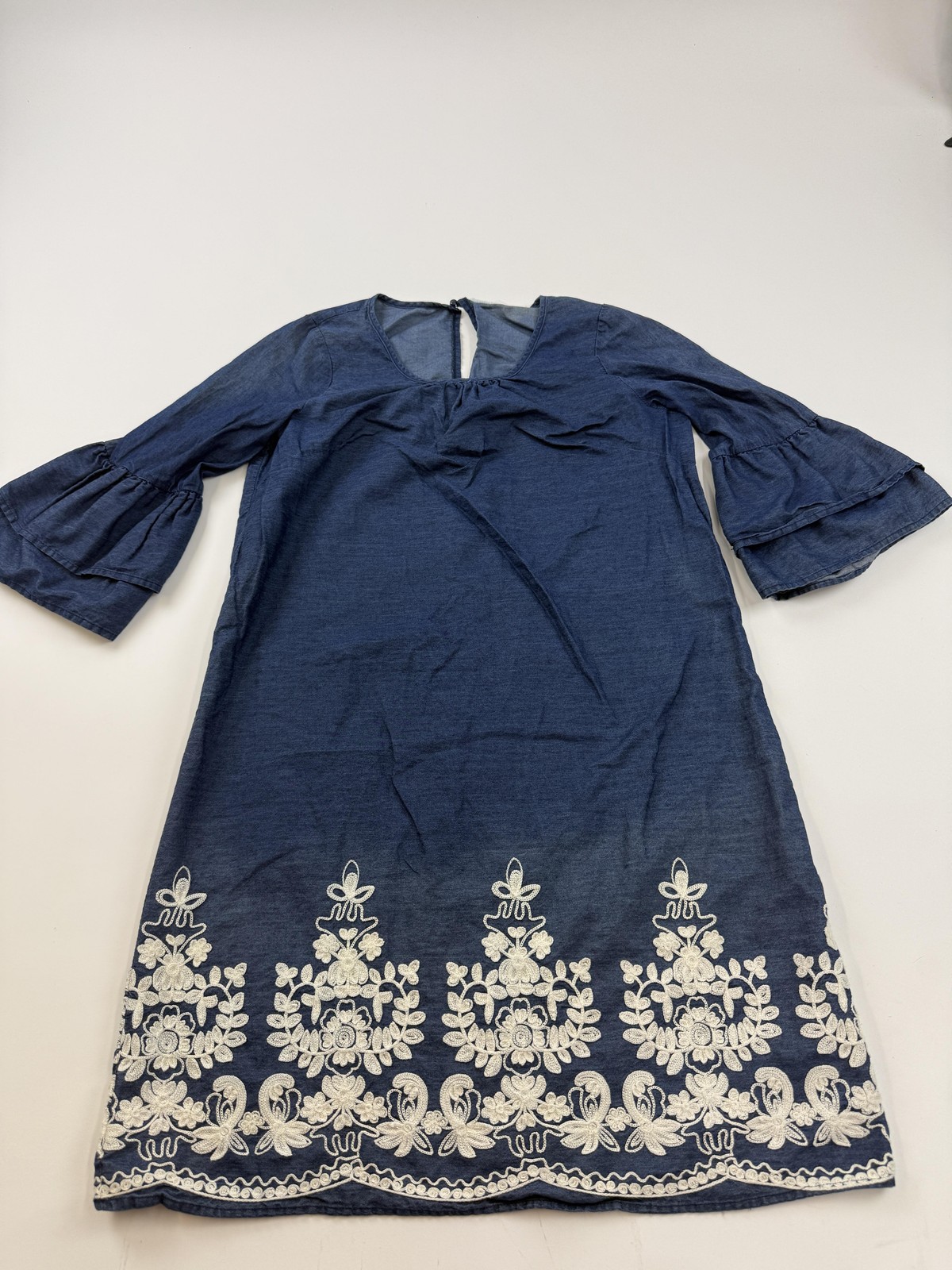 Westport Dress Womens 10 Blue Chambray 3/4 Bell Sleeve Floral Embroidered Shift