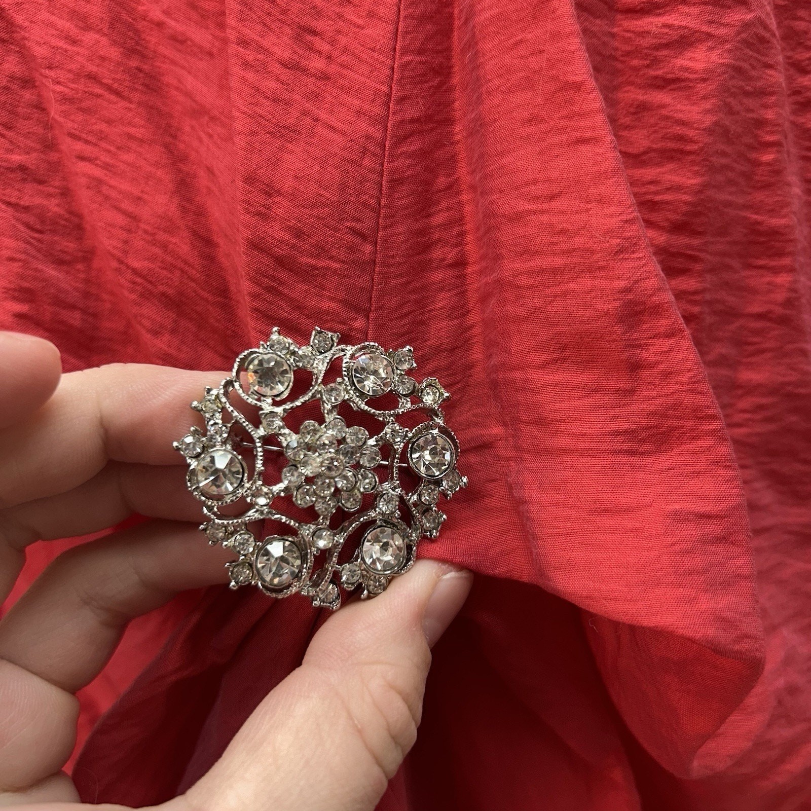 Wtoo Watters By 10 Strapless Y2K Formal Party Prom Dress Red Rhinestone Brooch