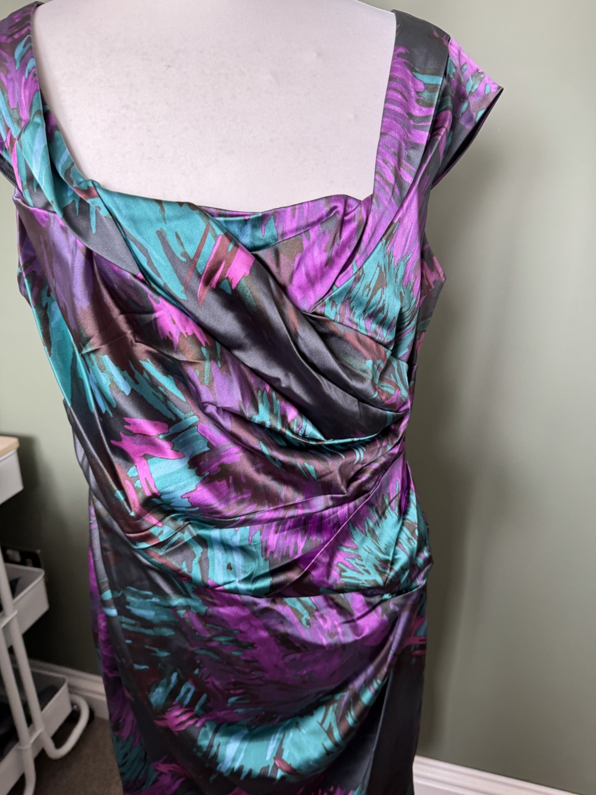 Coast floral ladies fitted size 18 cap sleeve dress