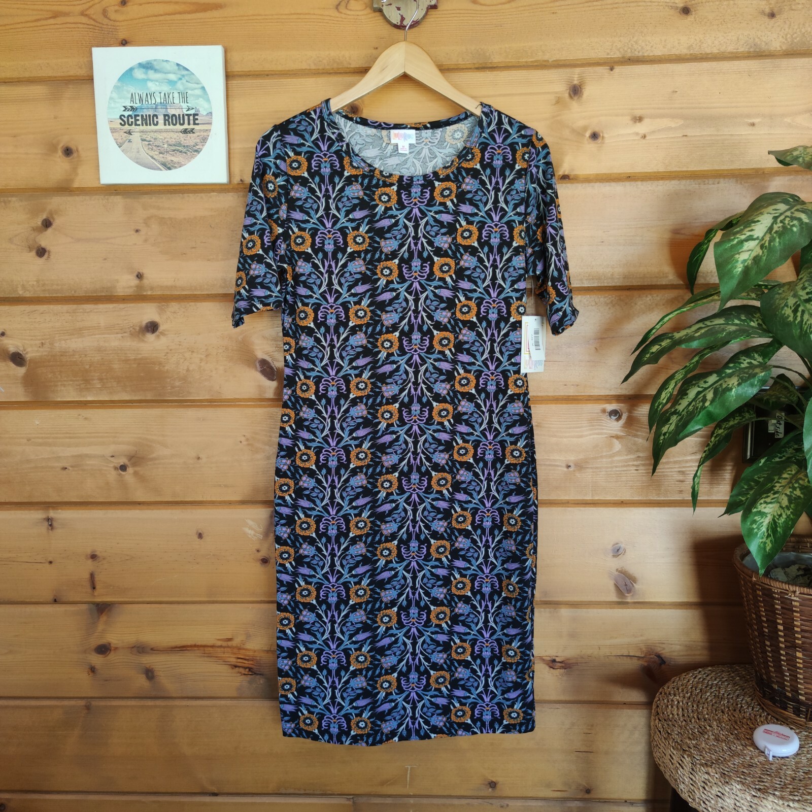 Lularoe NWT Julia Body Con Form Fitting Stretch Dress Floral Geo Knee Sz Medium