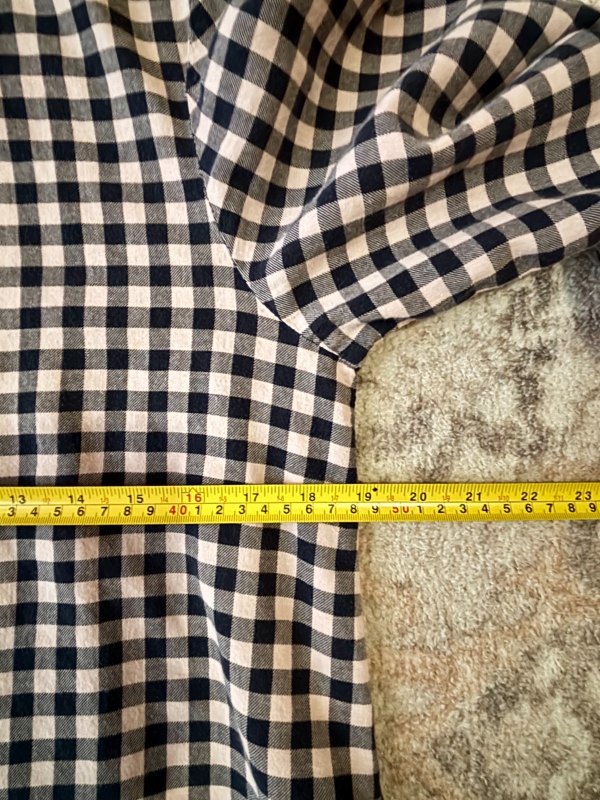 H&M Women’s Gingham Button-Up Shirt Size 8 (US) Pink & Black 3/4 Sleeve Casual