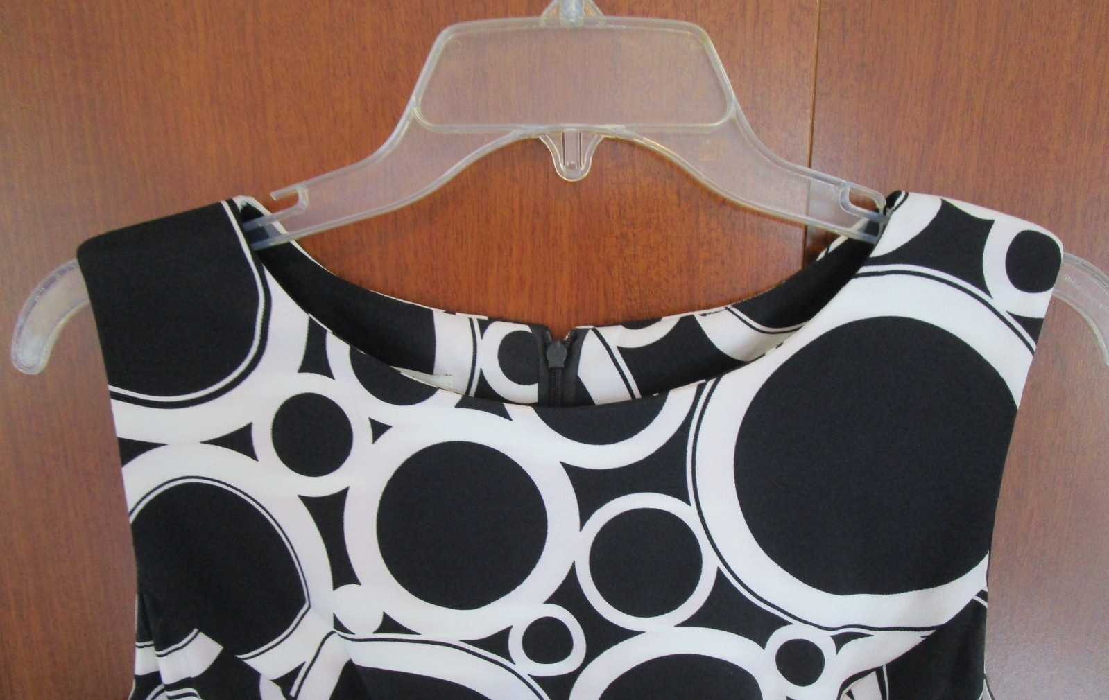 Kim Rogers Black & White Sleeveless Dress Sz 16 Polyester Spandex Bust 40 L 36