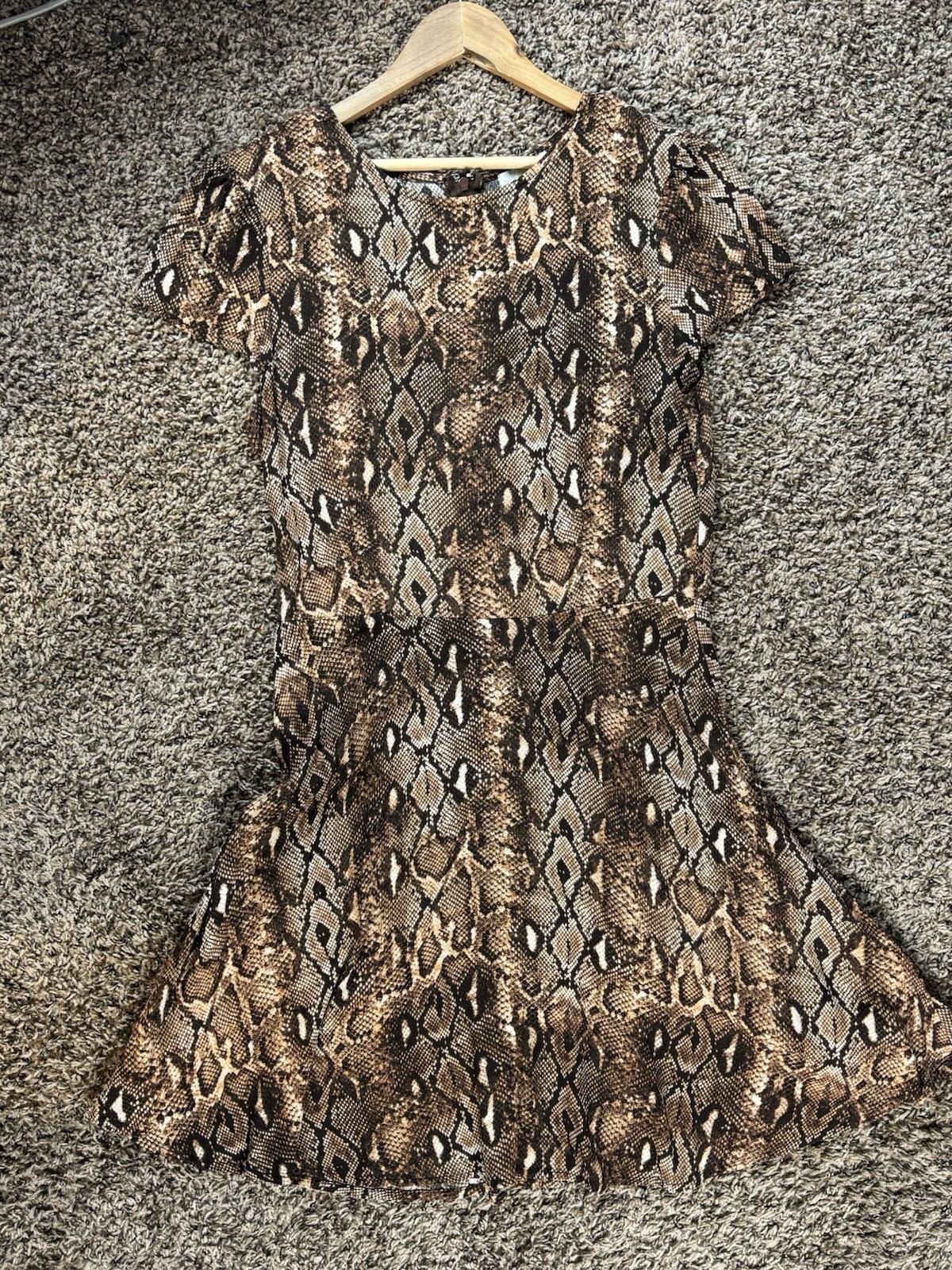 GB Snake Print Knit A-Line Dress – V-Neck Short Sleeve Brown Beige Black Size XL