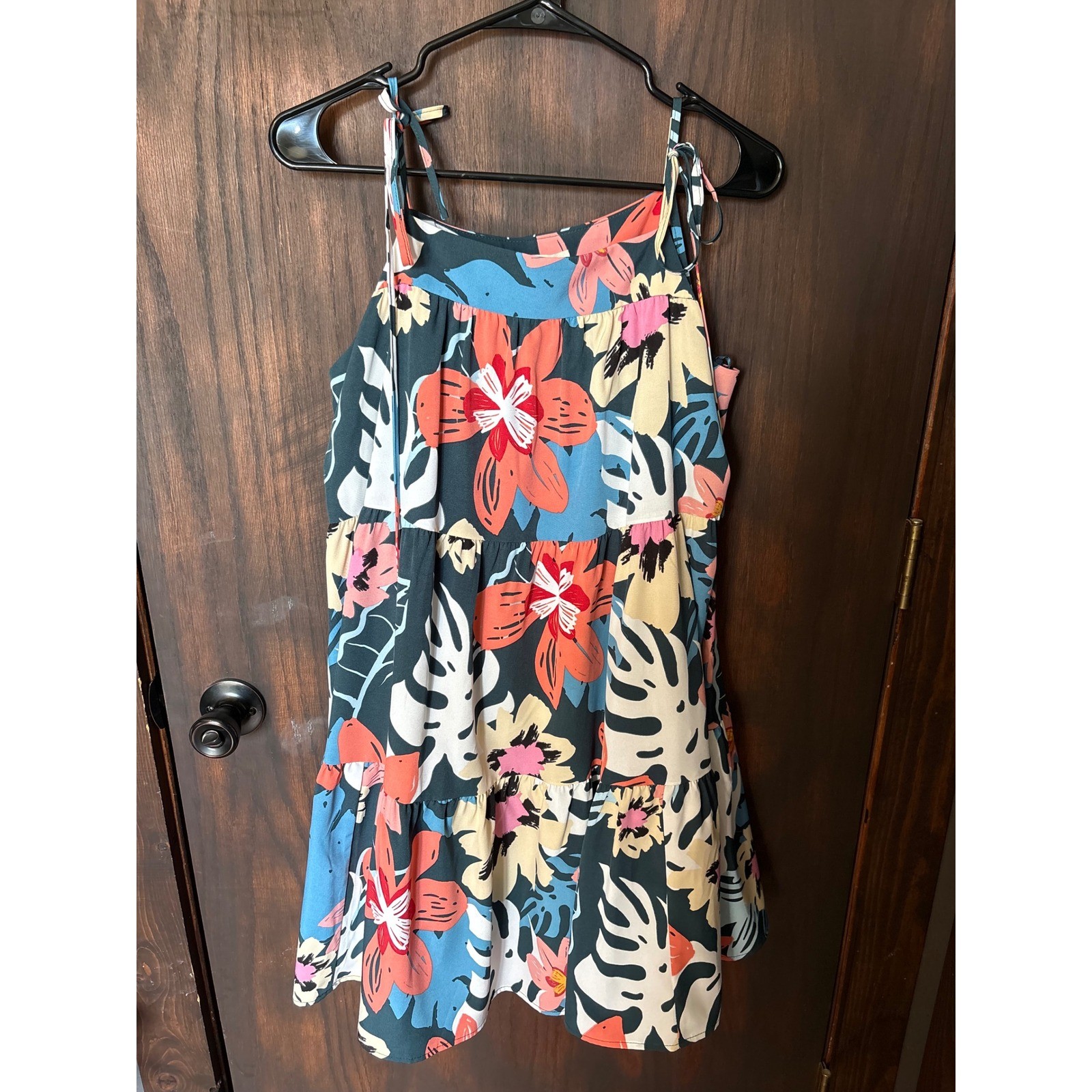 Doe and Rae Tropical Floral Tiered Mini Dress Small Sleeveless Tie Strap Summer