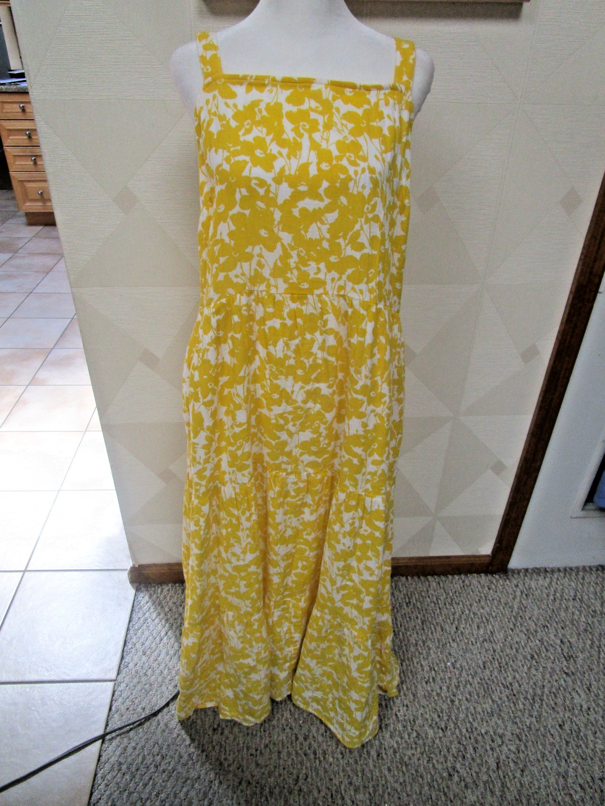 SONOMA-YELLOW/WHITE-FLORAL-SQUARE NECK-WIDE STRAP-MAXI DRESS-SIZE-L-NWT