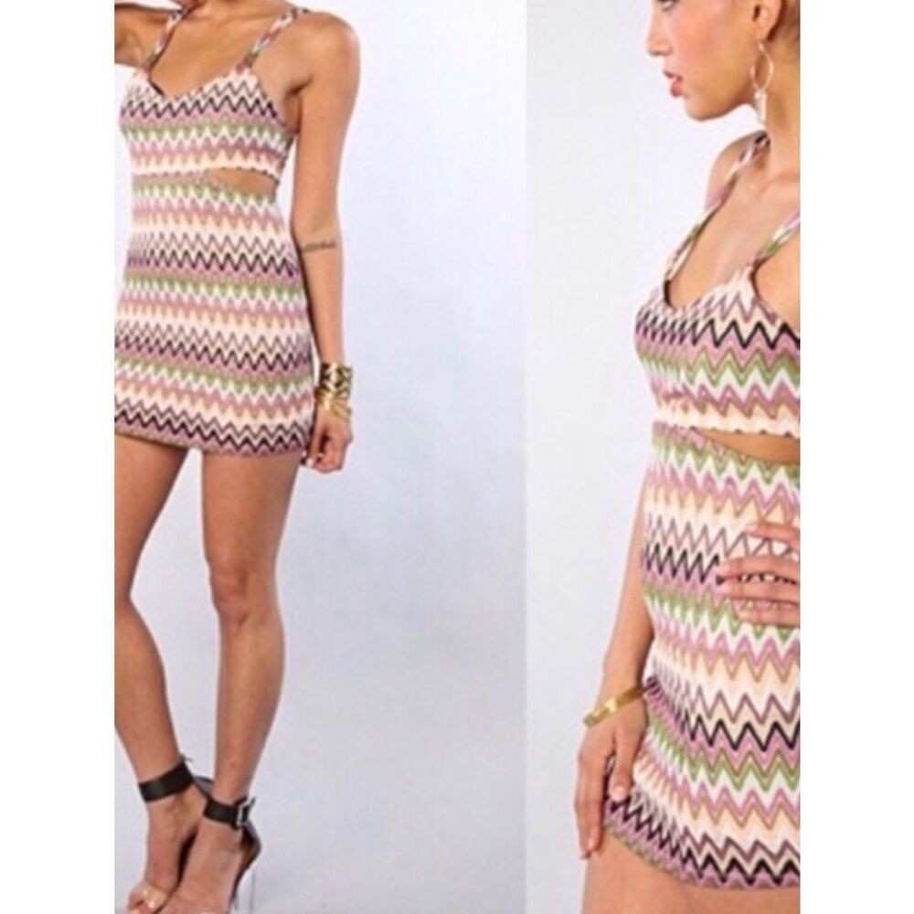 [Lovers + Friends] Multicolor Chevron Mini Dress – Size Medium
