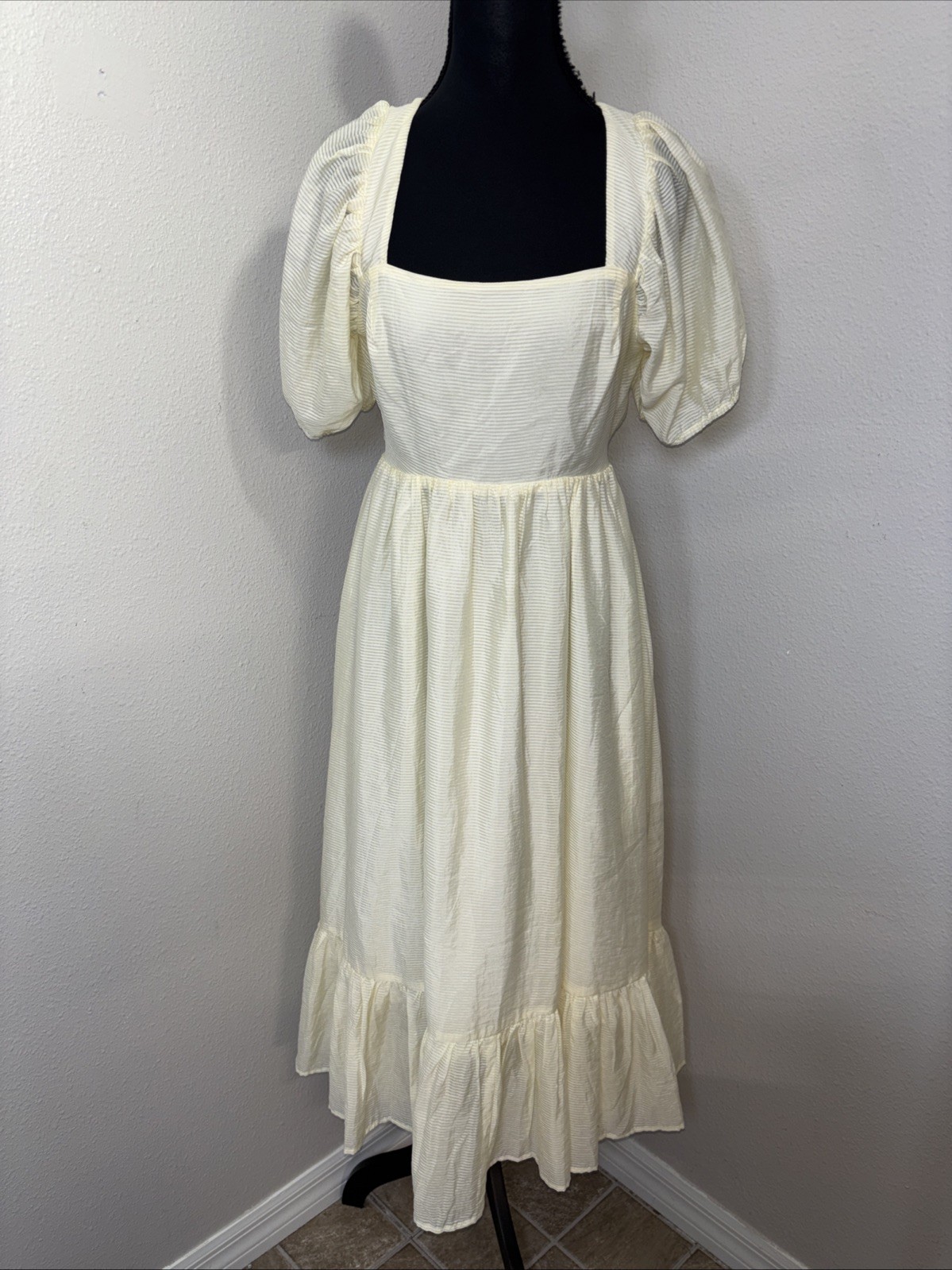 WAYF Midi Dress Women’s Small Pale Yellow Stripped Open Back Puff Sleeve Cottage