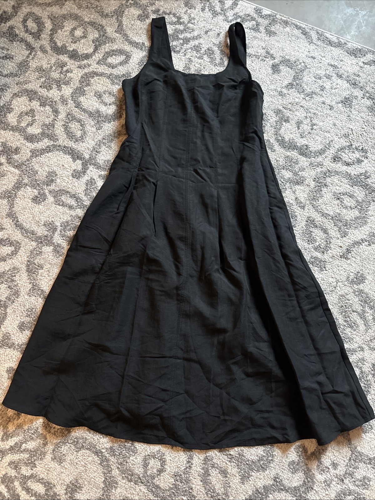Tahari Size Large Sleeveless Black Linen Blend Dress. NWT