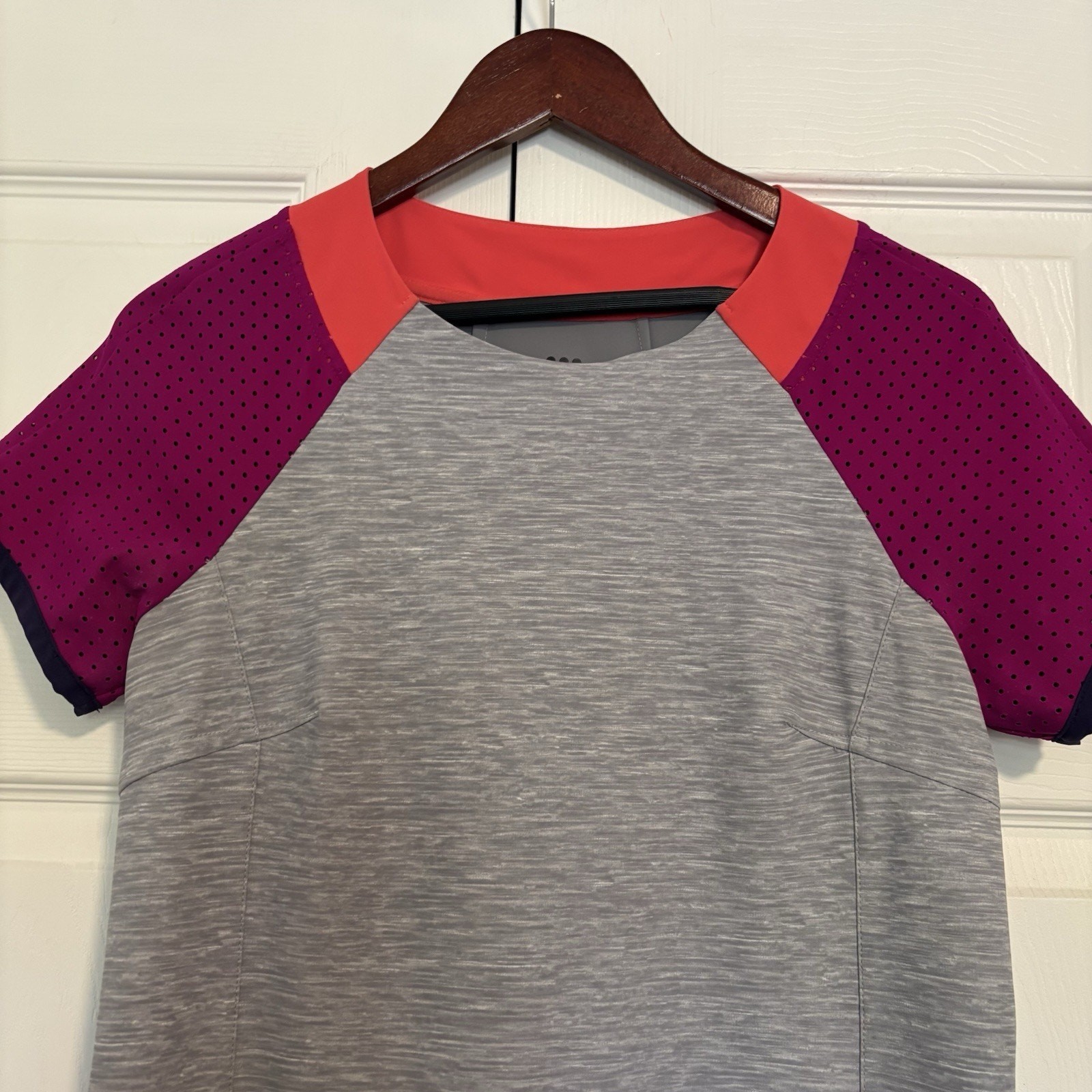 Women’s Title None Stretch Perforated Sleeve Gray Dress Size Small