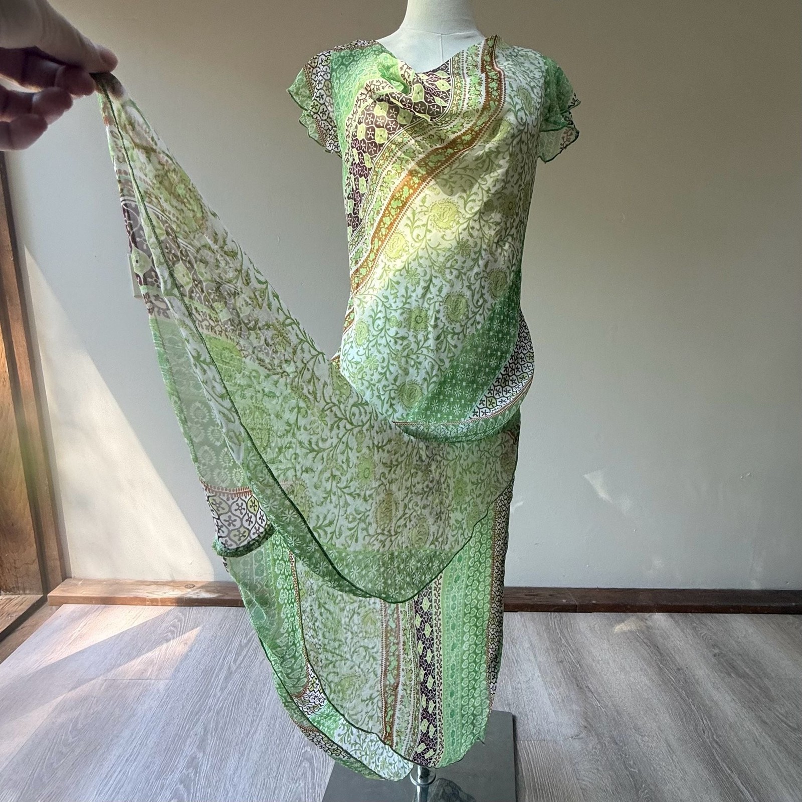 Vintage B. Smart Y2K Green Paisley Floral Flutter Sleeve Midi Dress
