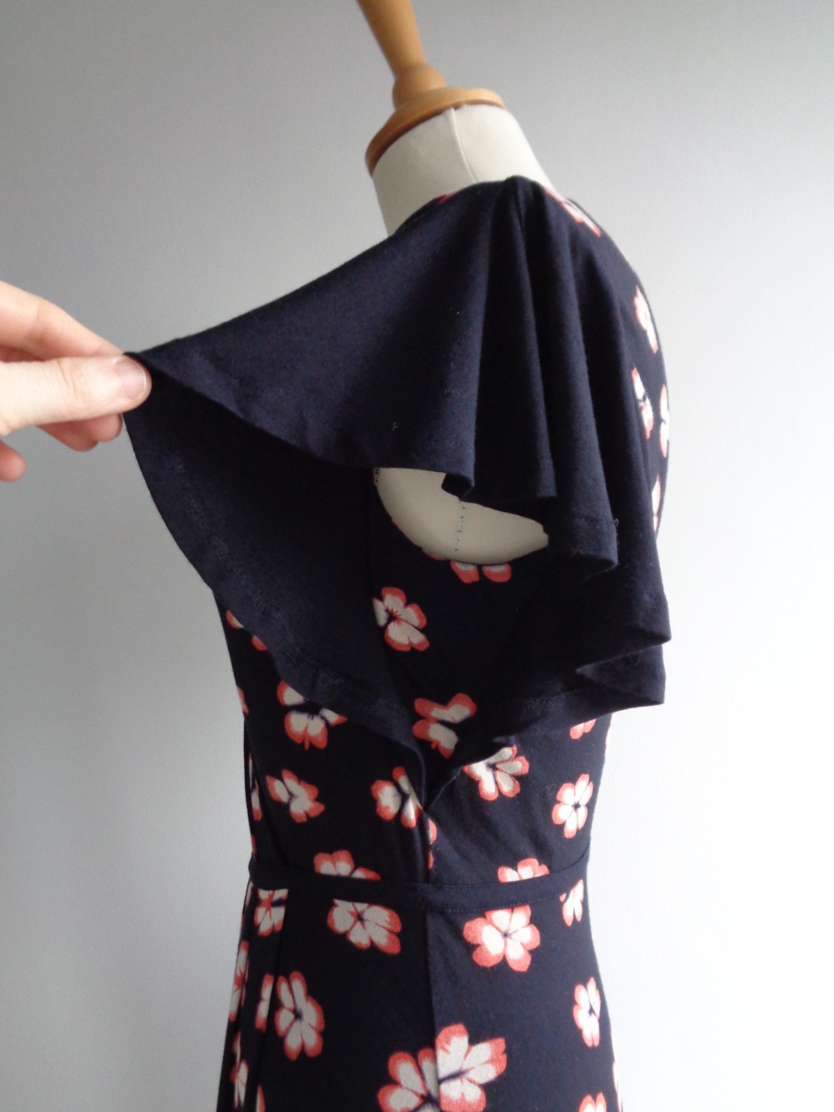FENN WRIGHT MANSON Black Pink Floral Jersey Dress UK Size 10 Summer Casual