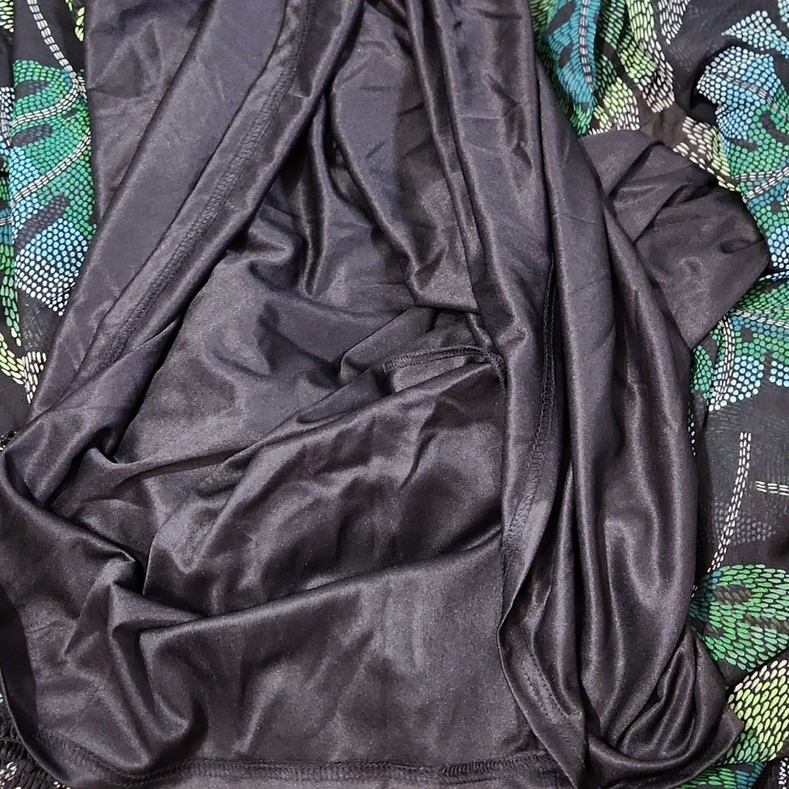 Black Multi-Colored Leaf Design Dress Size 6 Smocked Sheer Overlay Vacation NWT
