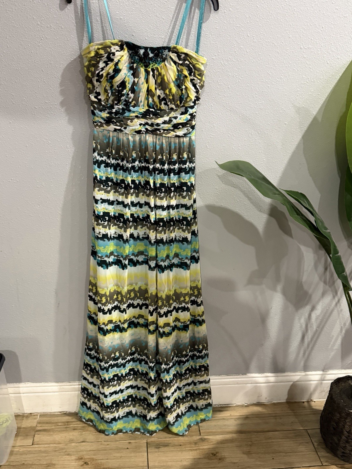Max & Cleo Blue Lagoon Geometric Beaded Pleated Maxi Dress Sweetheart Size 2