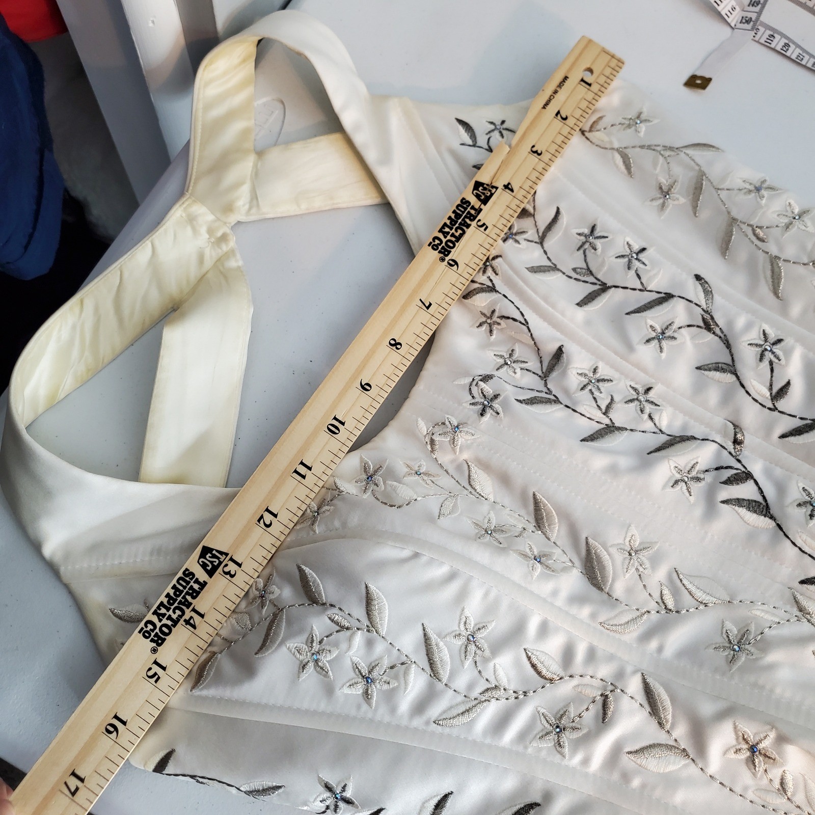 Vintage Cache Ivory Embroidered Halter Tulle Ball Gown Formal Dress 6 Wedding