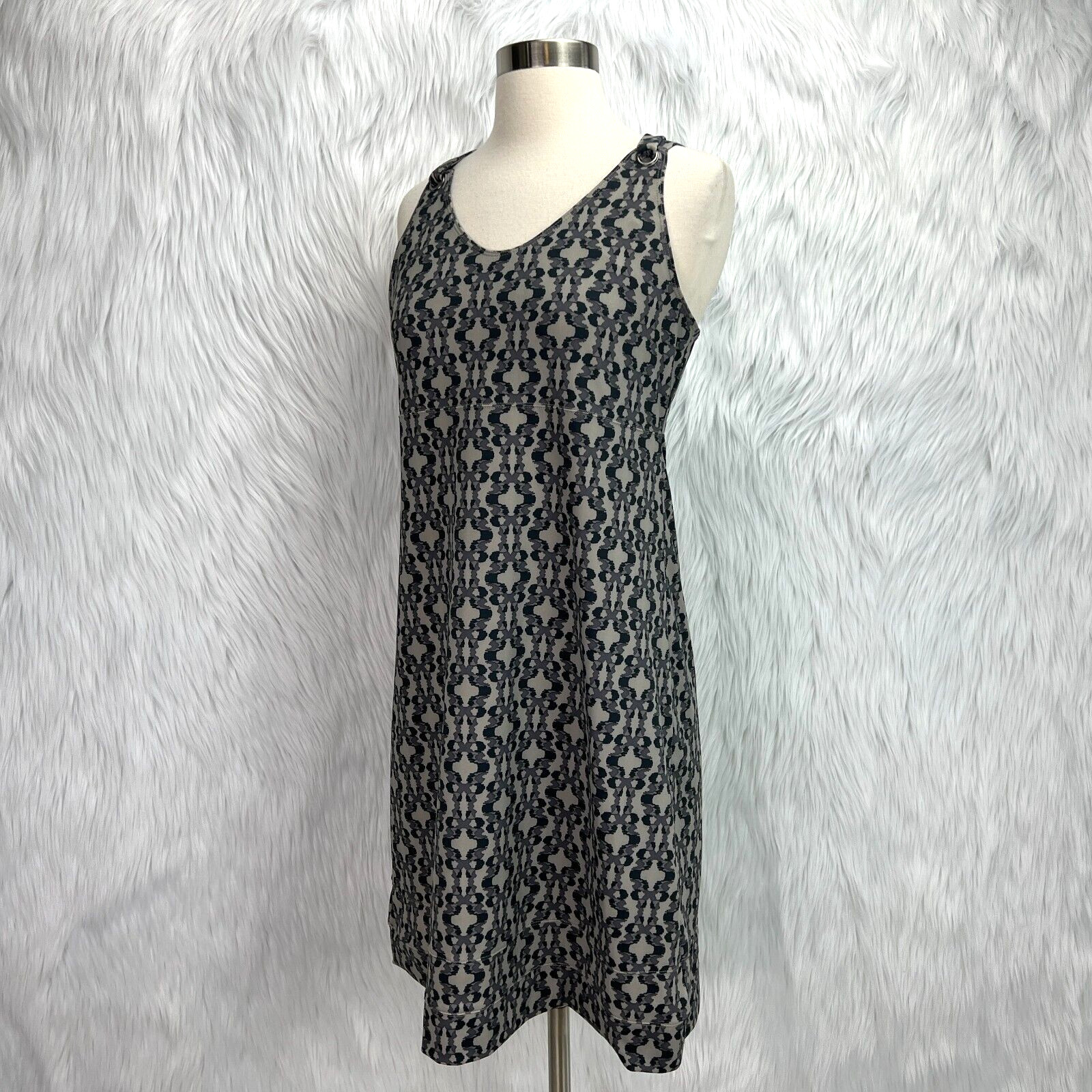Merrell Womens M Gray Print Opti Wick UPF Strappy Dress Shelf Bra Beach Active