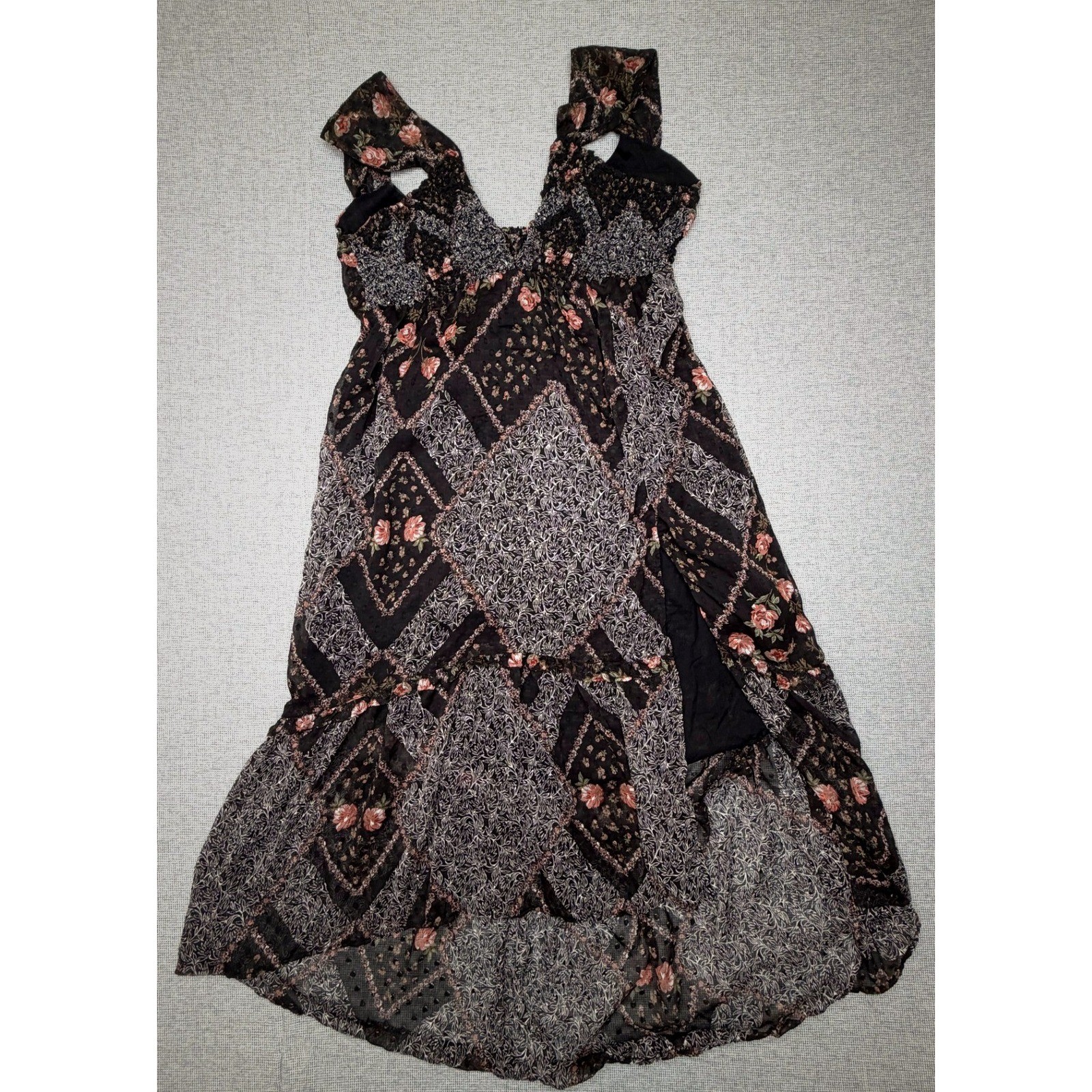 Angie Floral Patchwork High-Low Dress Black Pink Smocked V-Neck Bow Back Large