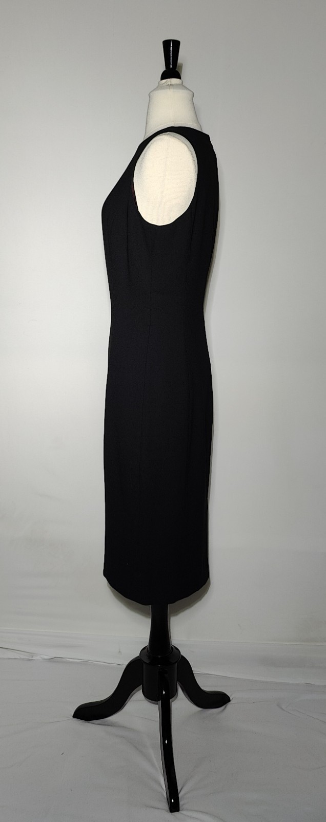 Liz Claiborne Size 10 Black Sleeveless Boatneck Sheath Dress LBD Work Cocktail.