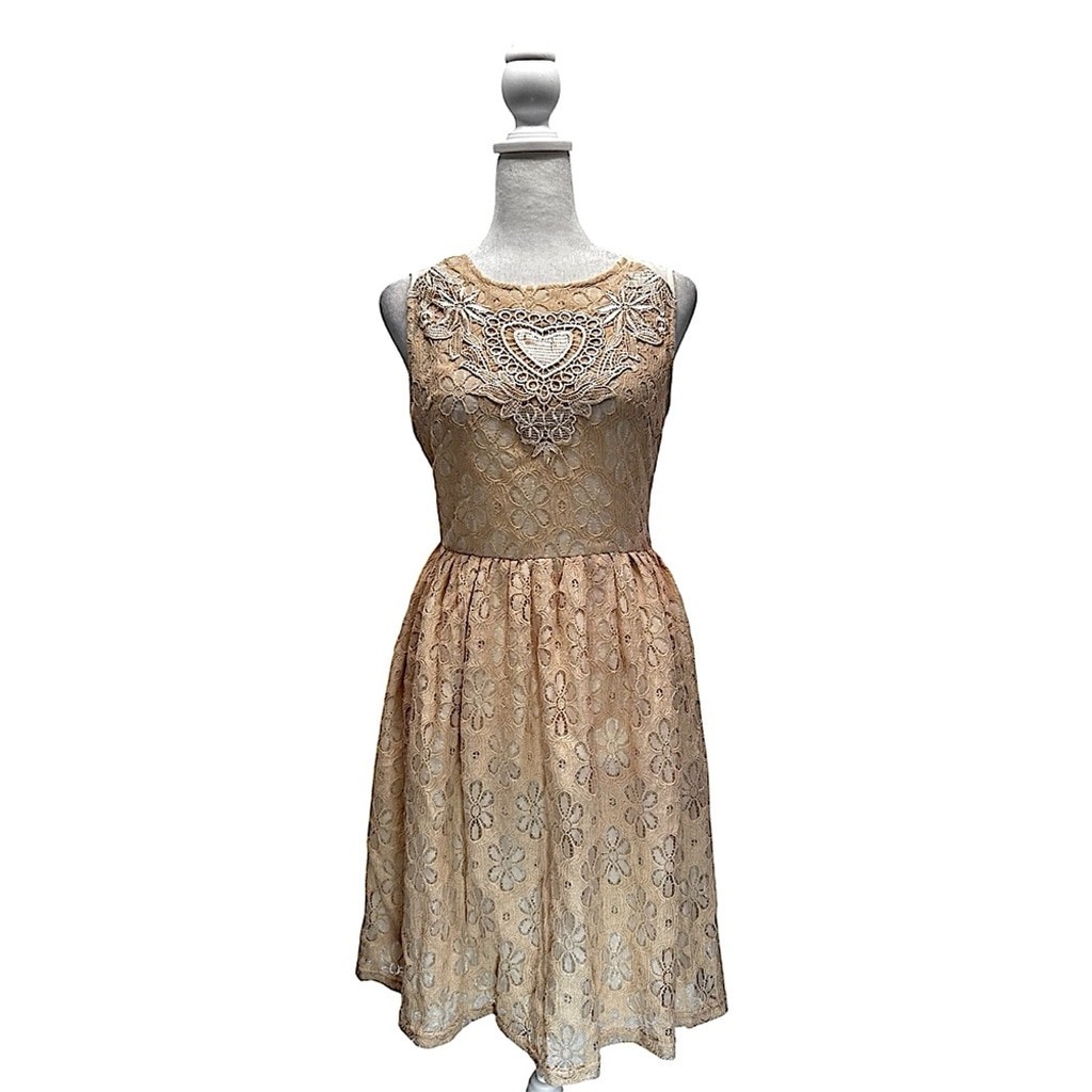 Beige Daisy Floral Lace Overlay Sleeveless ModCloth Dress by Moon Fairy Girly