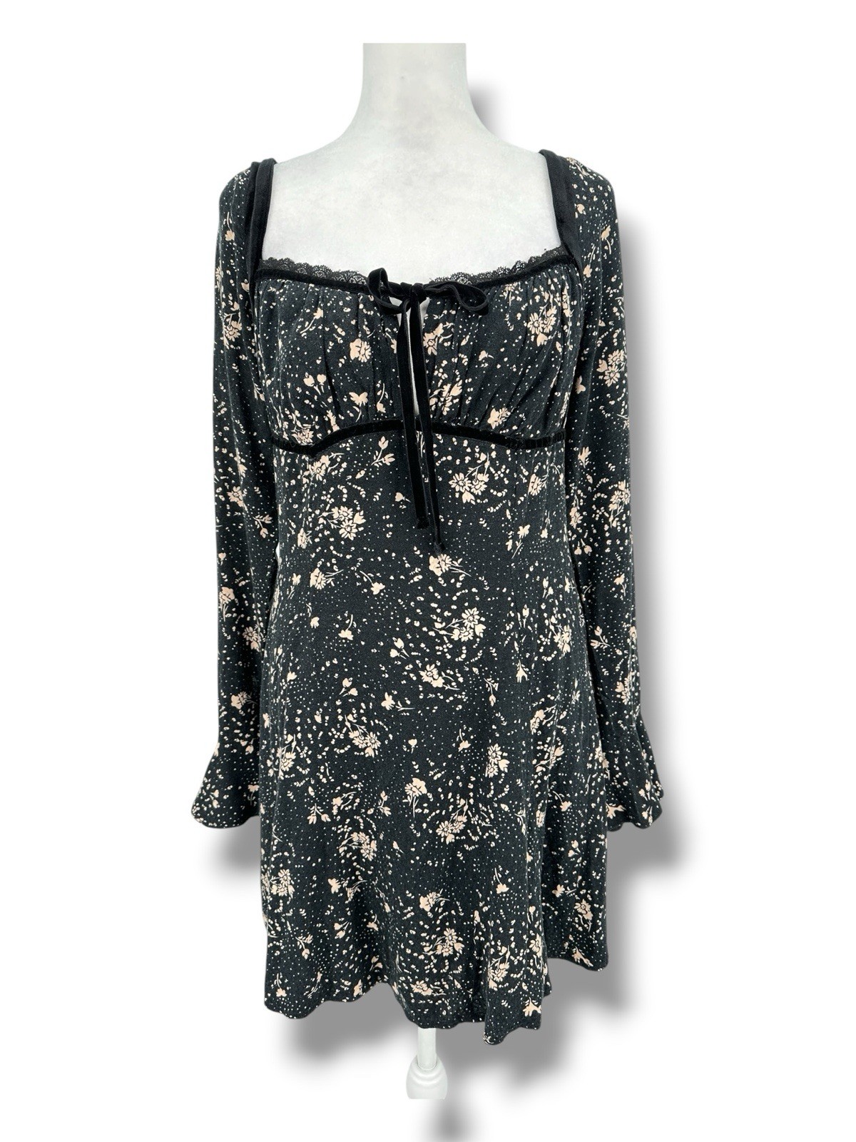Free People Tess Mini Floral Milkmaid Bell Sleeve Dress S Fairycore Boho Whimsy
