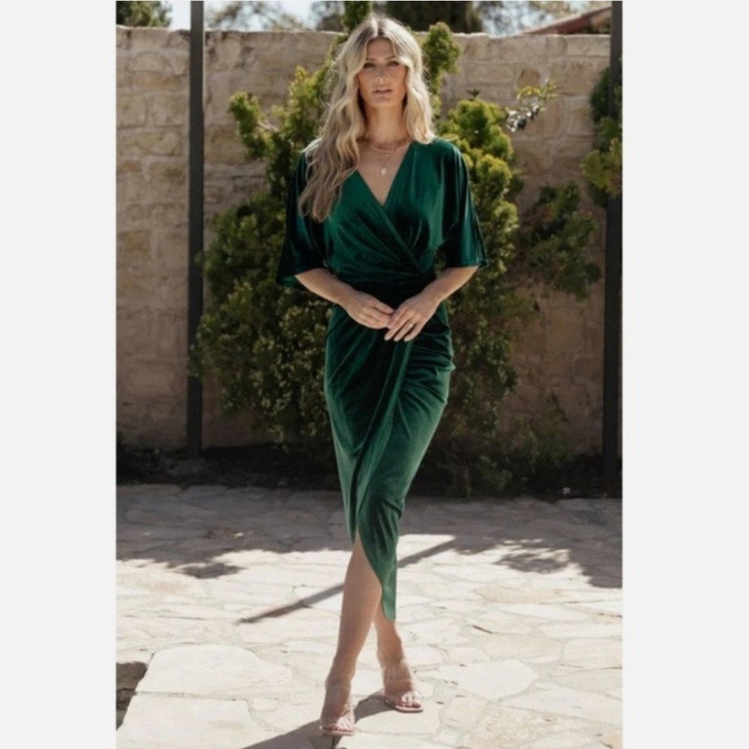 Baltic Born NWT Derp Green Brendyn Ruched Velvet Midi Dress in Emerald Size XL