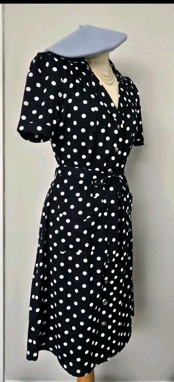 Vintage 1940s 1950s style Navy Blue polka dot Utility day dress Size 10 pockets