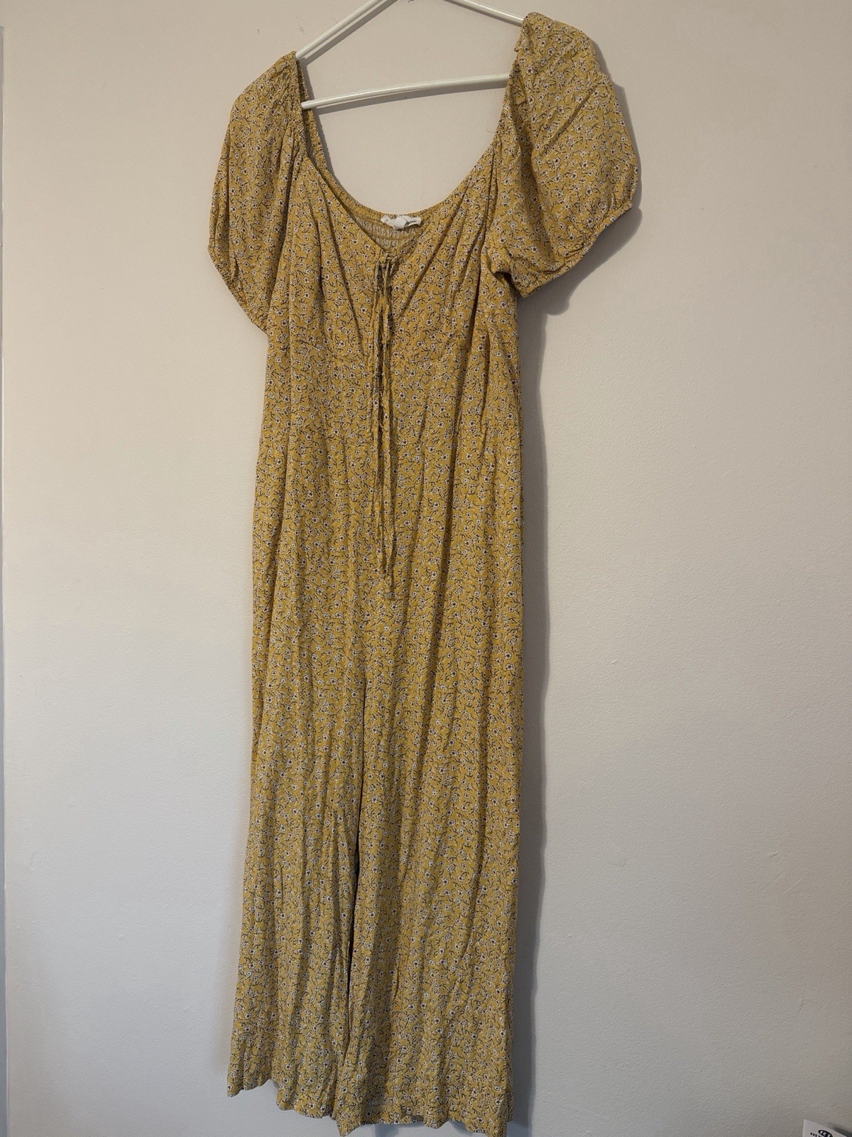June & Hudson XL Yellow Floral Jumpsuit Puff Short Sleeve Scoop Neck