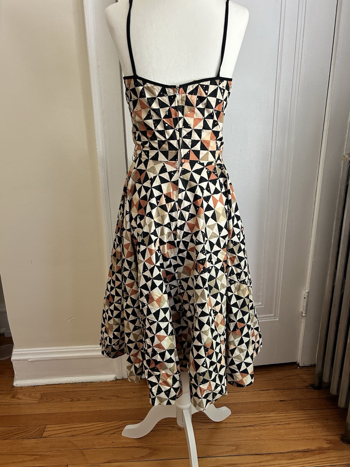 Vintage Women’s Medium Geometric Print Fit Flare Adjustable Strap Midi Dress