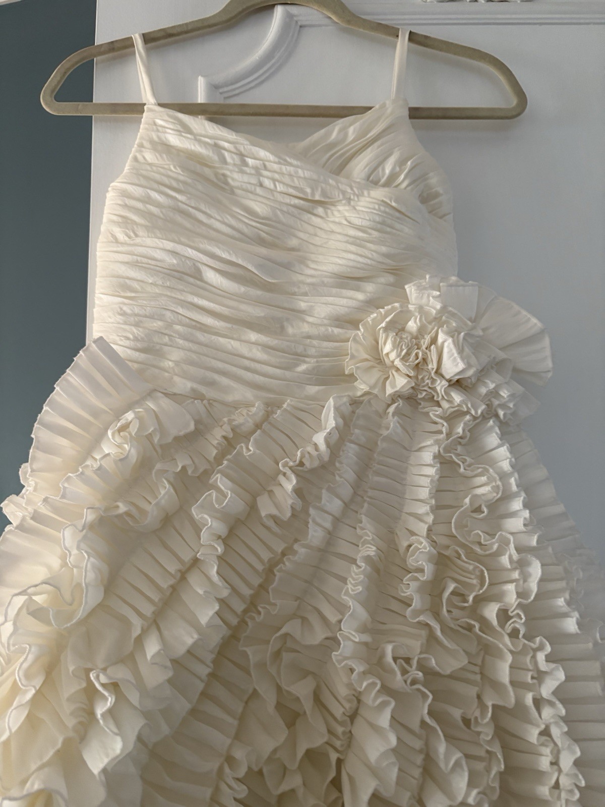 MACIS Ivory Tulle Ruffle Layered Bow Sweetheart Ballgown Dress Size 10