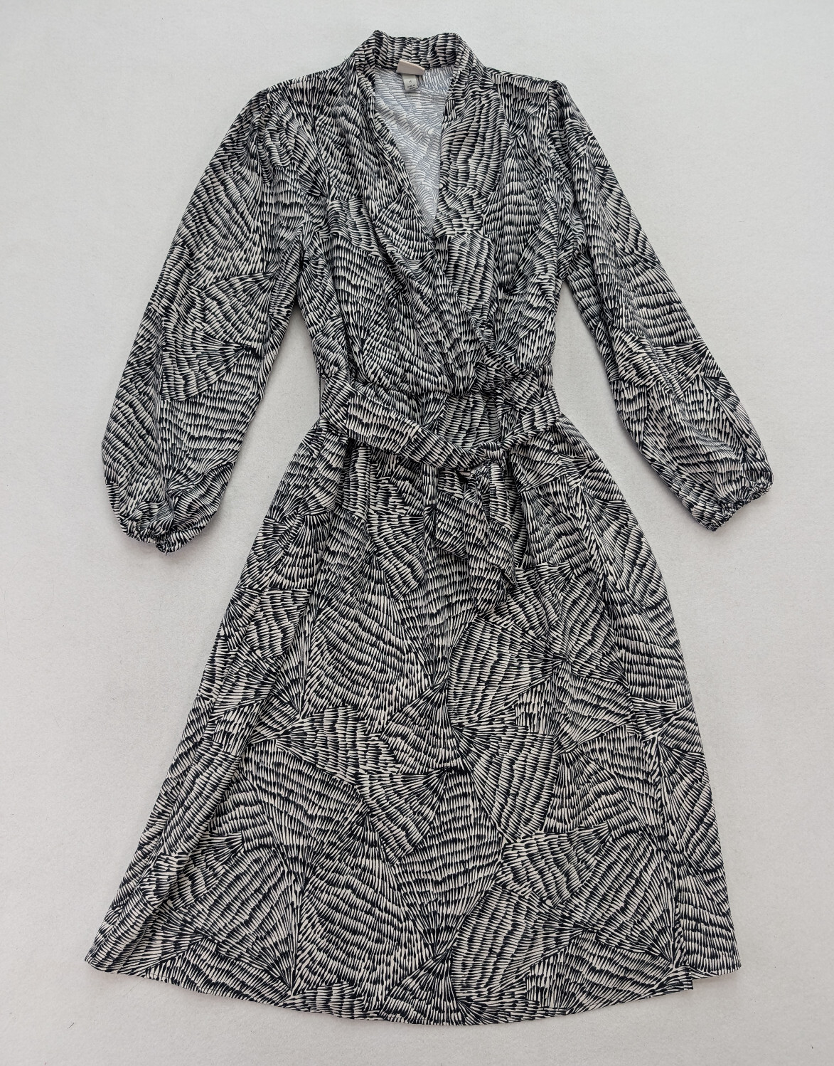 A New Day Women’s Dress Size M Black White Midi Belted Faux Wrap
