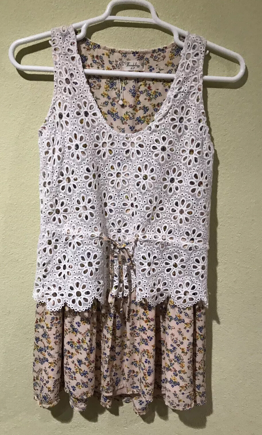 Trendology Boho Eyelet Lace Sleeveless Floral Multicolor Short Dress Sz S D1