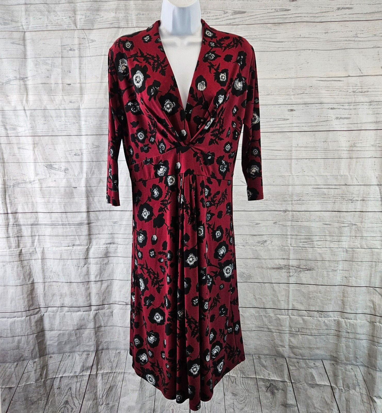 Leona Edmiston Womens Dress Sz 12 Red Black Floral V-Neck 3/4 Sleeve