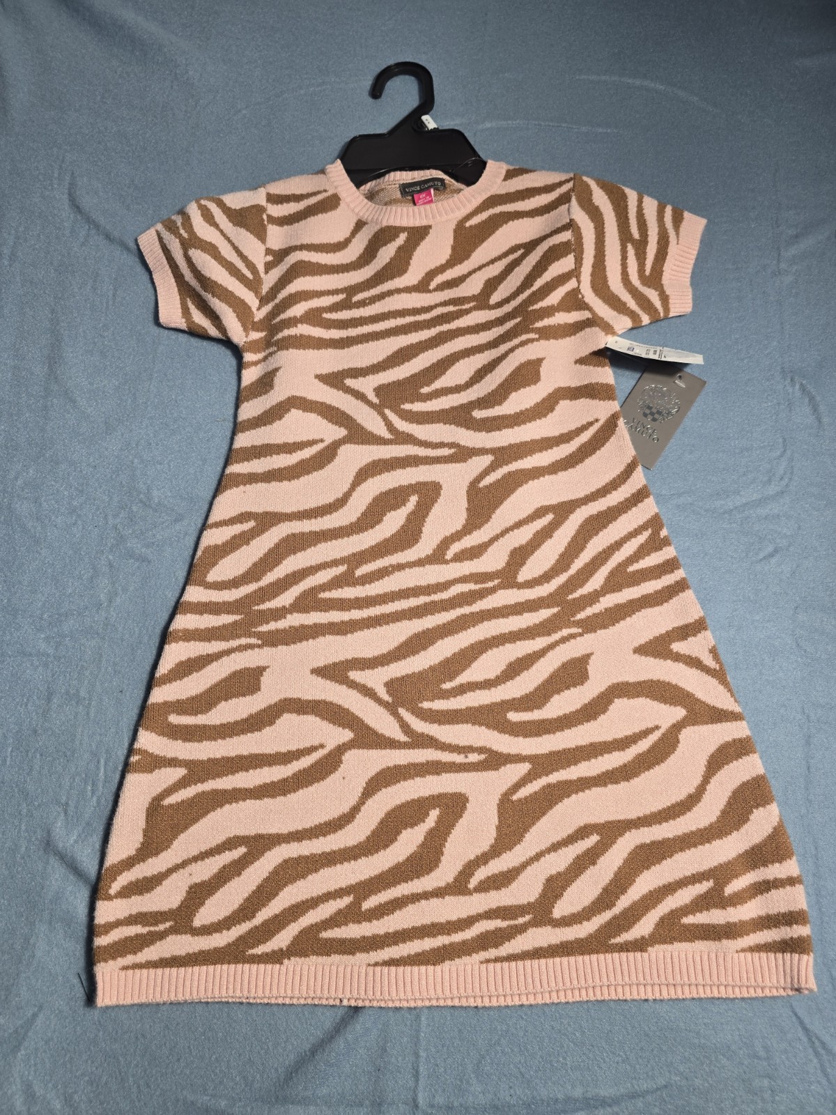 Dresses Vince Camuto features a brown and pink zebra print/Lels Pink Stra 4 /6