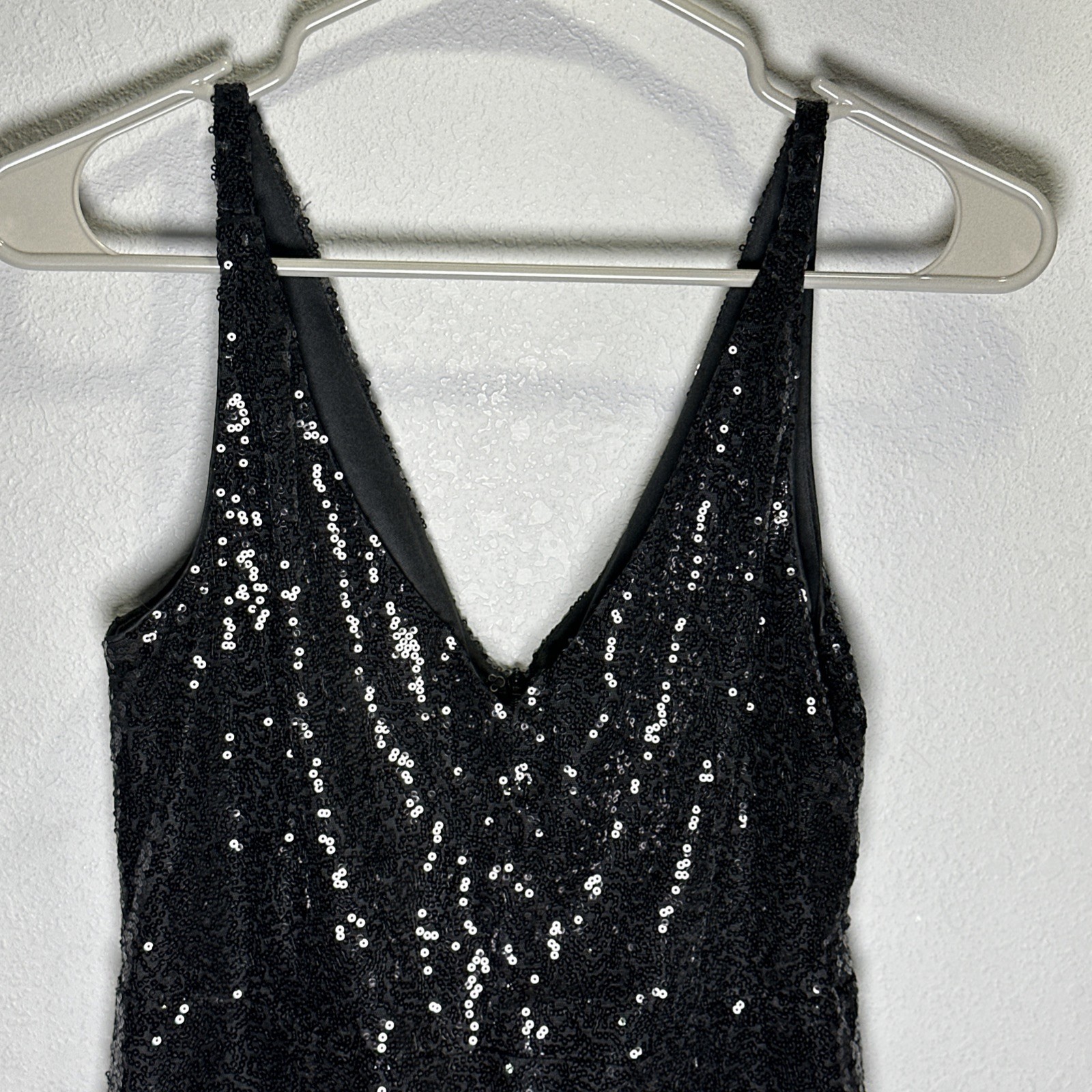 Lulus Black Sequin Sleeveless Dress Size Medium Party Mini V Neck Festival