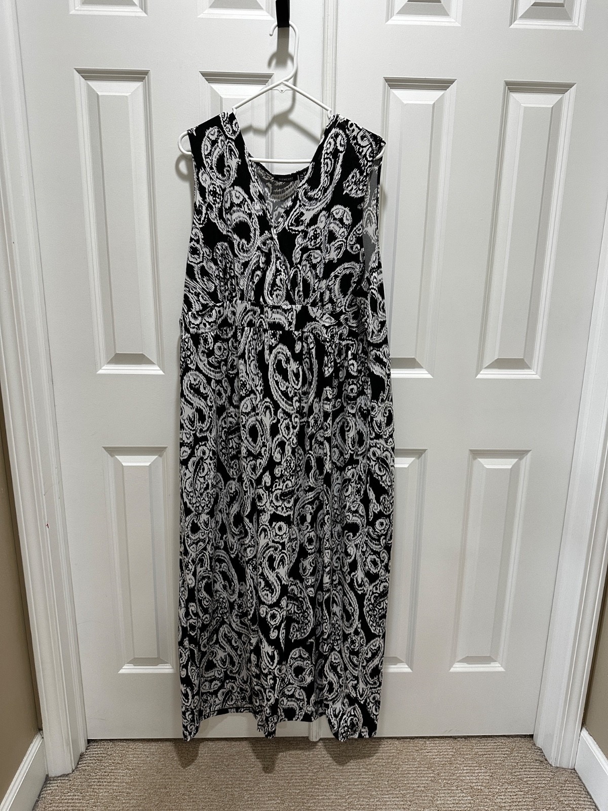 elementz balck and white maxi dress size 3x