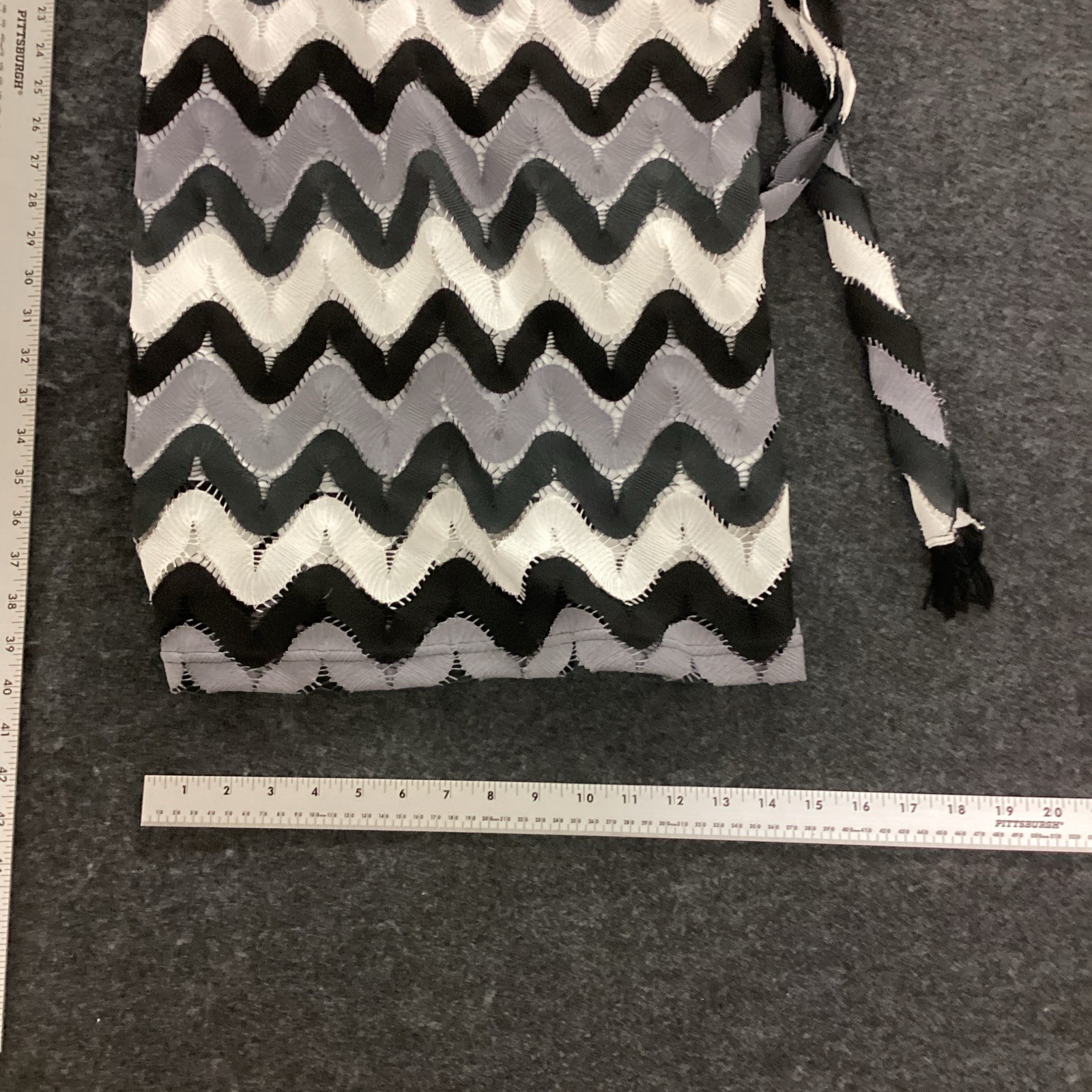 #103 Sharagano Lined Dress Gray Black White Size 10 Women’s