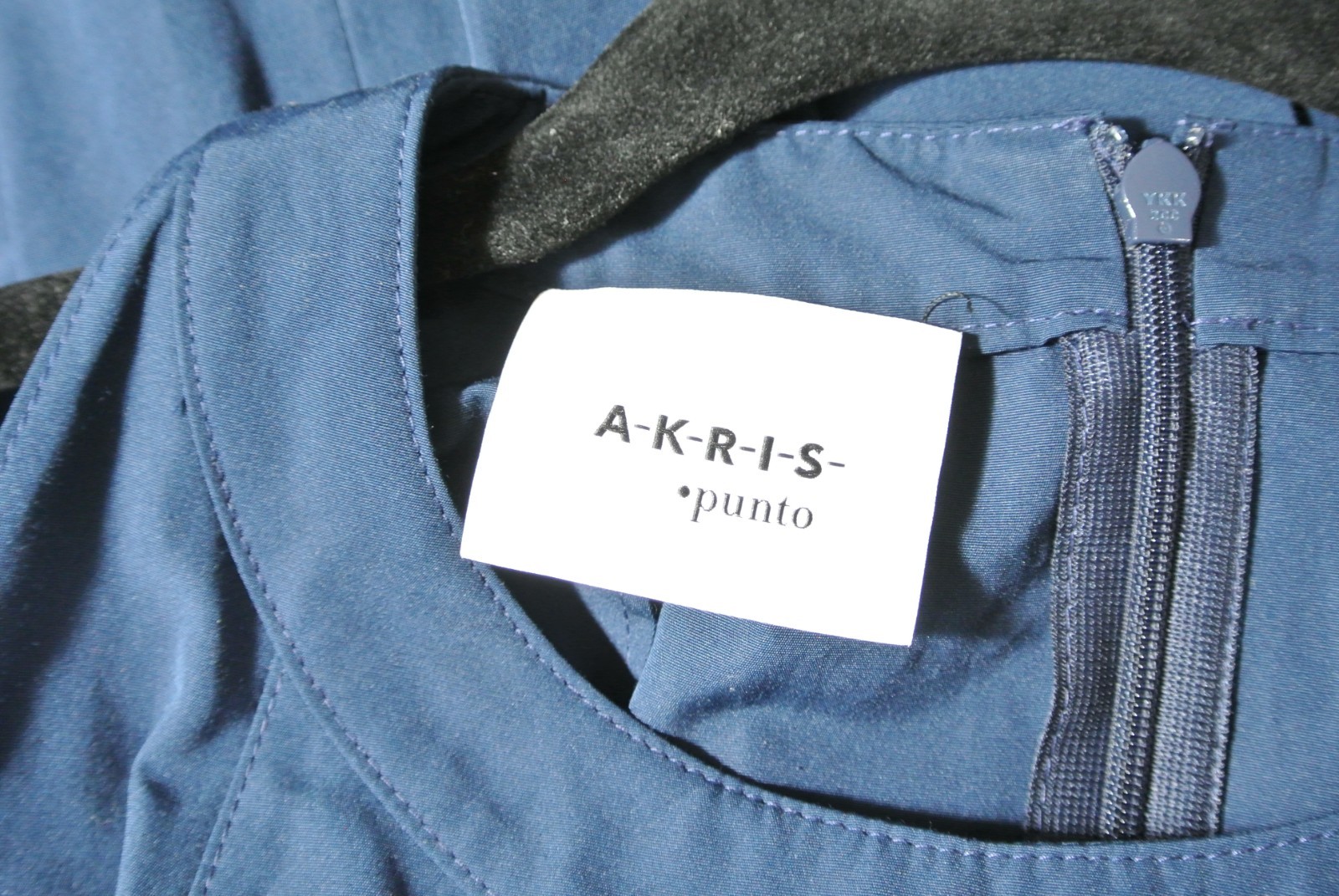 NEW, Akris Techno Taffeta Midi Dress in Navy Sz 6 #LD351