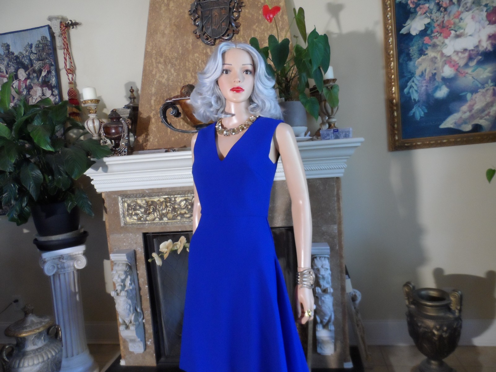 Roland Mouret Cobalt Blue Asymmetric Hem V-Neck Sheath Dress – Size US 2