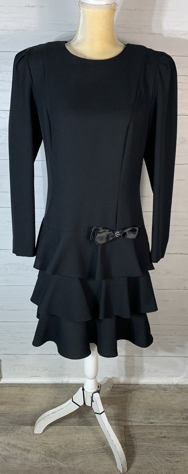 Vintage Leslie fay Womens size 12 black tiered ruffle rhinestone bow dress