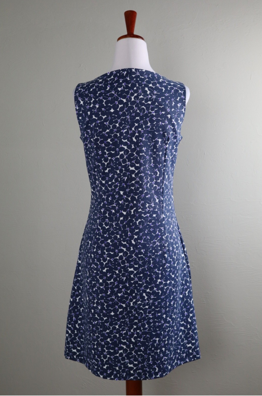 MAHI GOLD Sleeveless Blue Floral Stretch Nylon Jersey Mini Sheath Shift Dress S