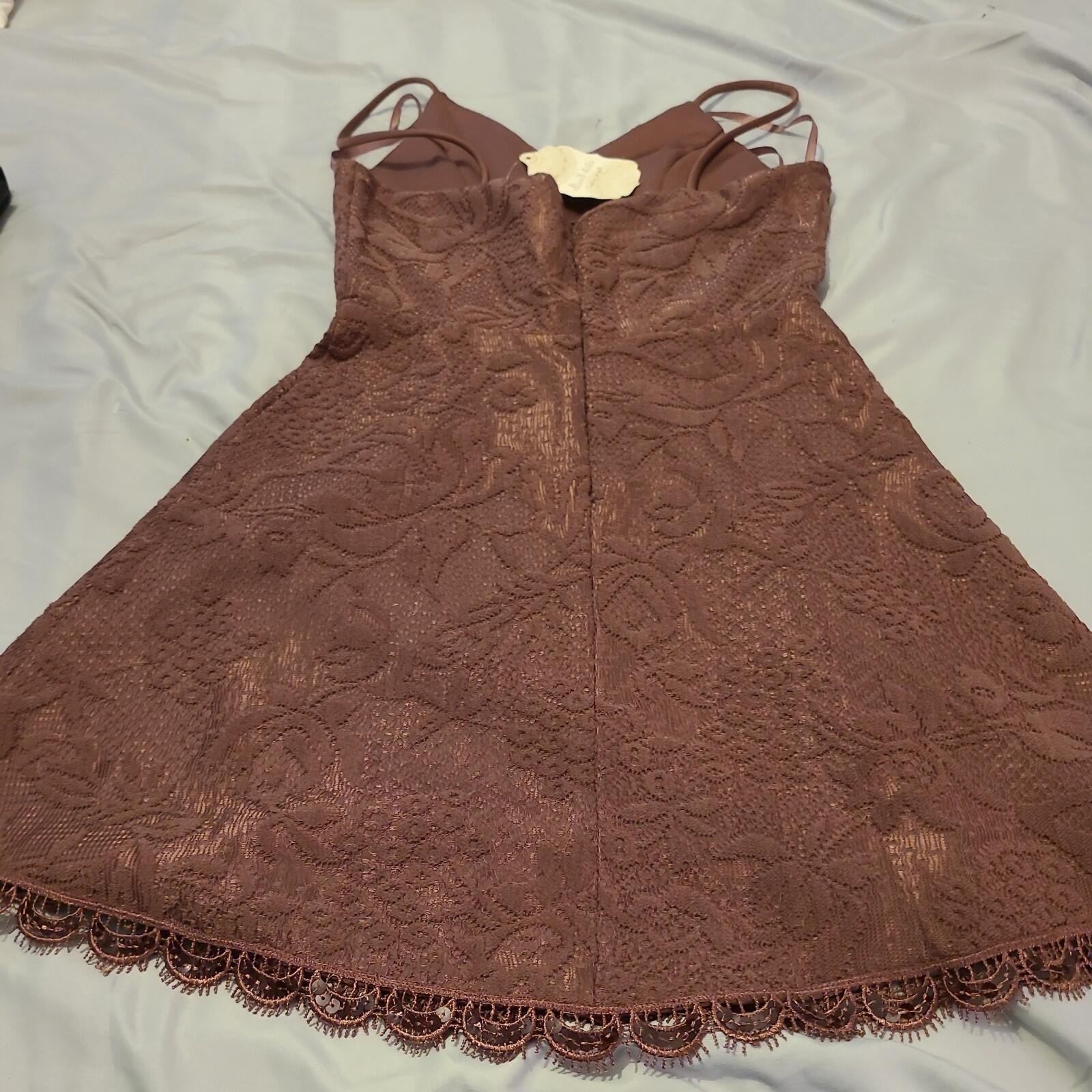 Altar’d State Dusty Rose/ mauve Floral lace Slip Mini Dress Size Small NWT