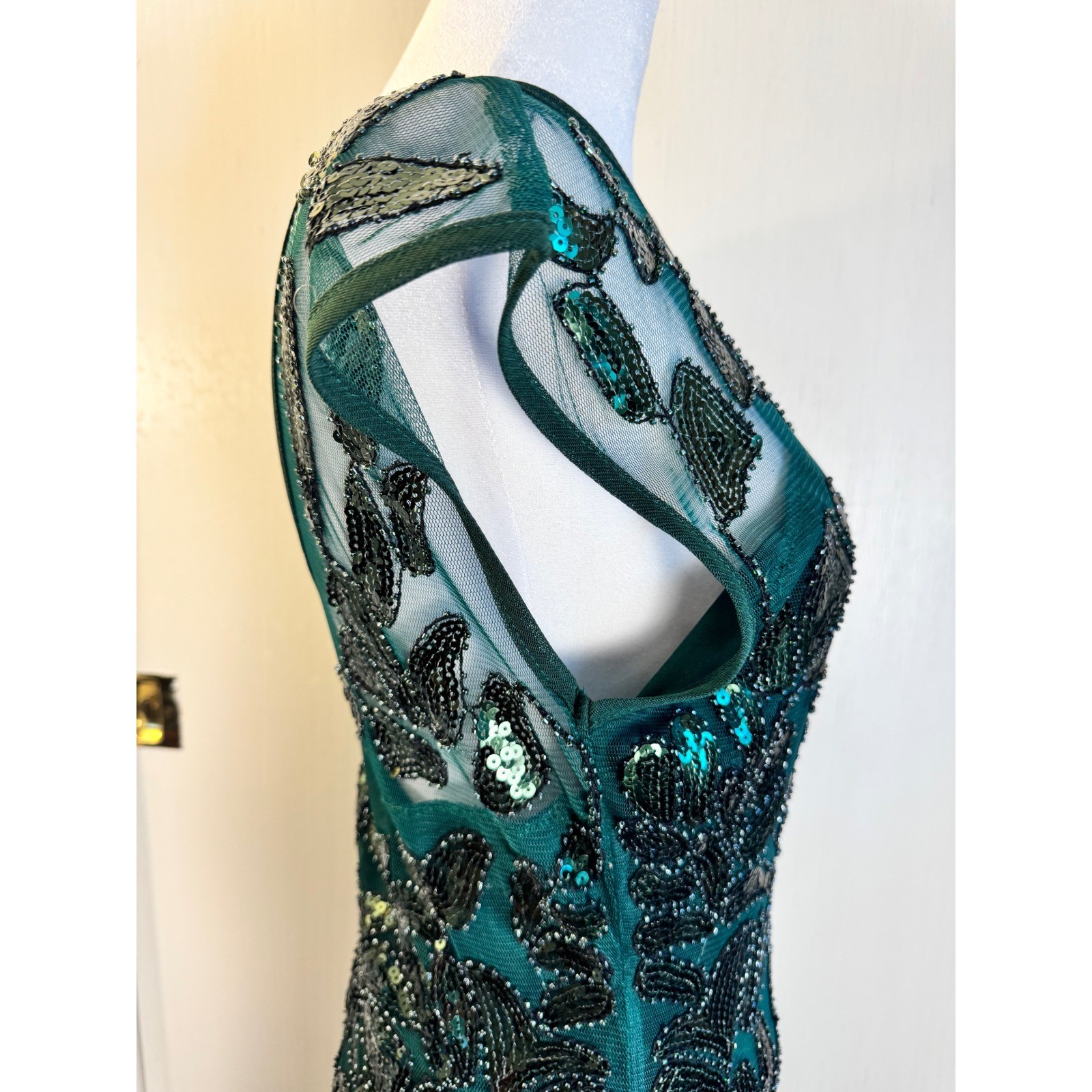 Emerald Green Sequin Beaded Illusion Gown Mermaid Formal Maxi Dress Cap Sleeve