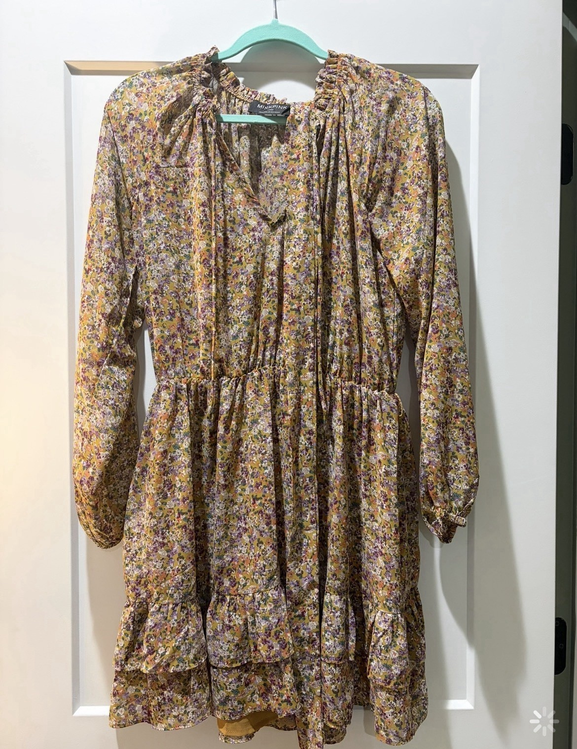 MINKPINK floral mini dress features long sleeves with elastic cuffs Size L