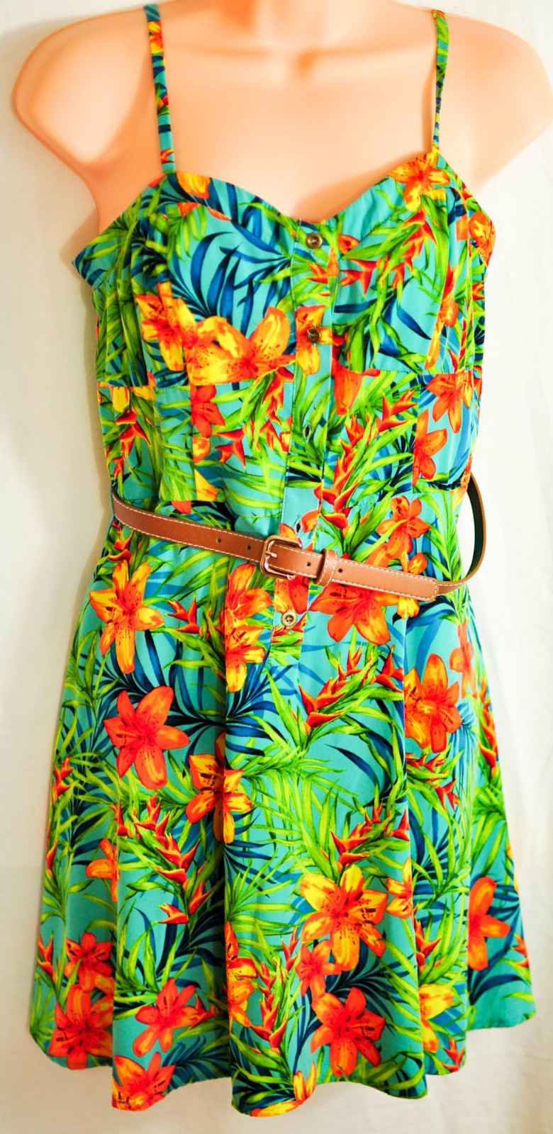 women’s junior A. Byer summer dress size small no belt spaghetti strap polyester