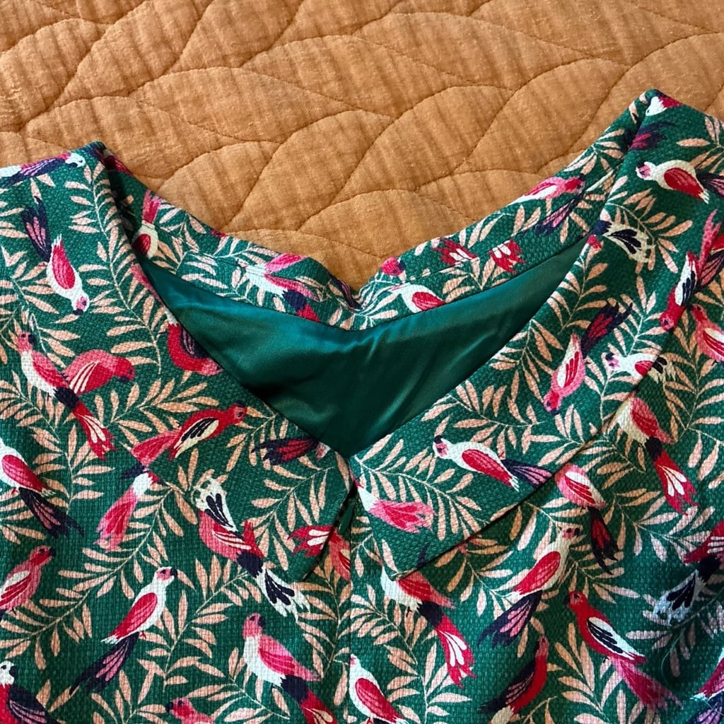 Boden Sleeveless Collared Bird Print Midi Dress
