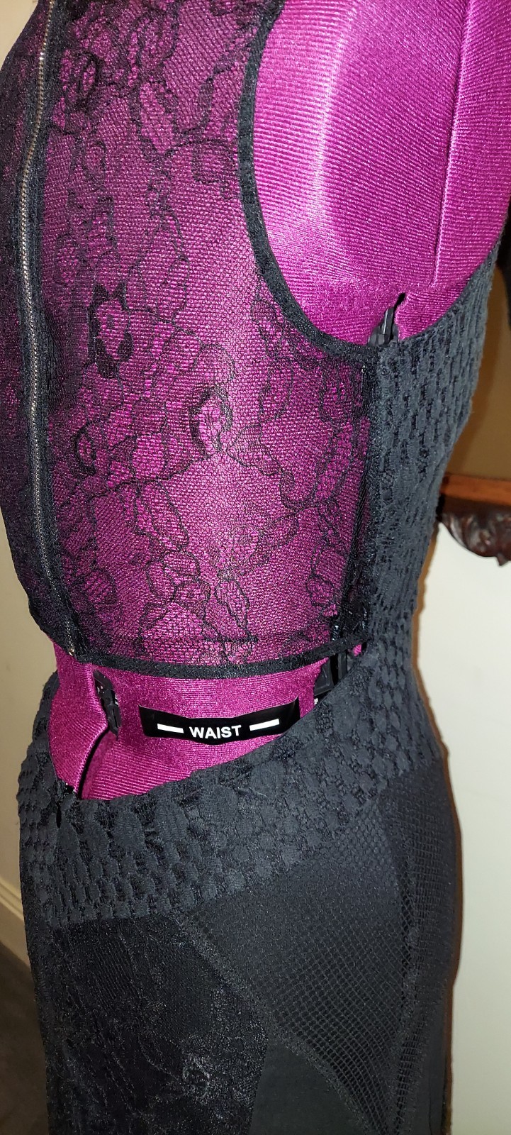 Black Multi-Design Mesh Lace Maxi Sheath Dress – Sz. M – Peek-a-Boo Back